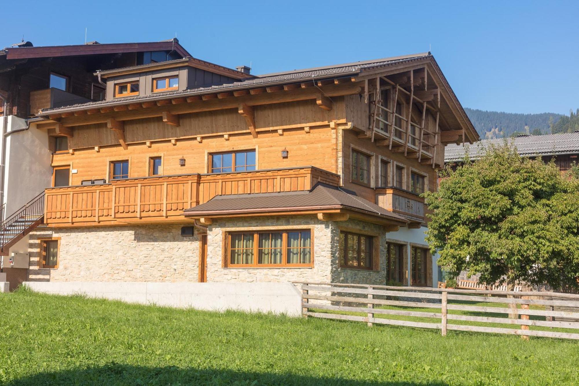 Hotel Garni Ransburgerhof Flachau Bagian luar foto