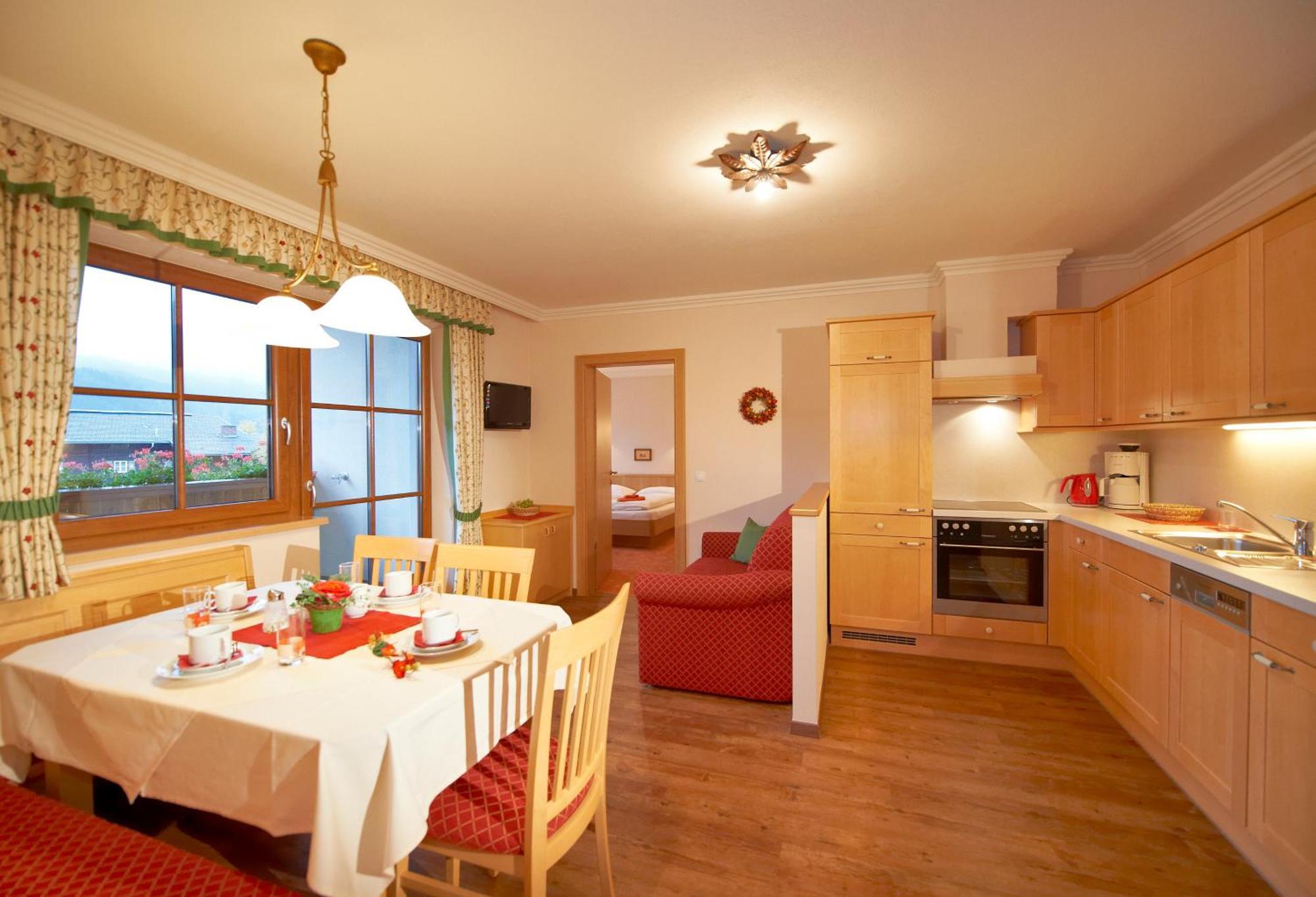 Hotel Garni Ransburgerhof Flachau Bagian luar foto